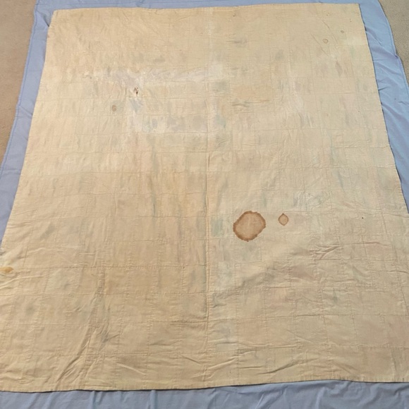 Vintage Quilt (Cutter) Several Rips & Stains 71”x80” for Projects - Picture 11 of 16